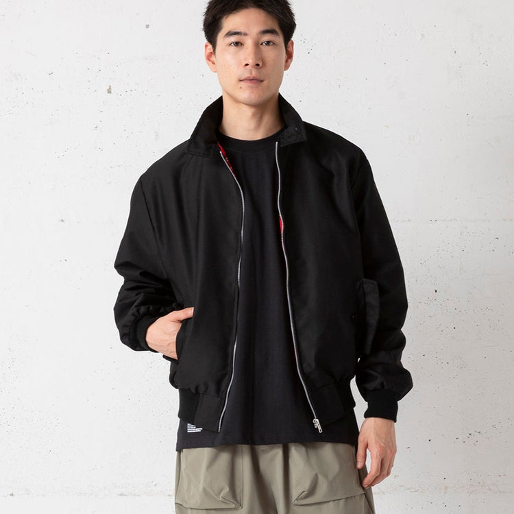 モデル着用サイズL (身長180cm)