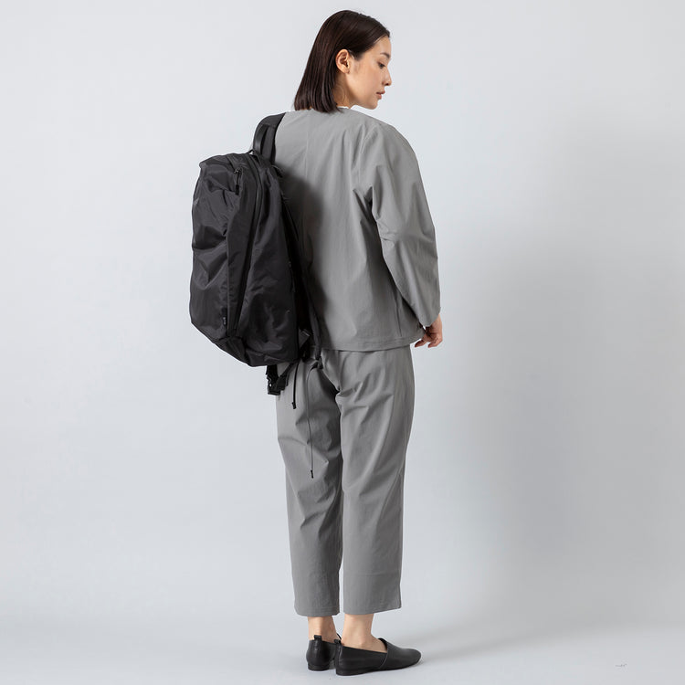 モデル身長163cm,NARU FACTORYのナイロン4WAY ノーカラージャケット|NARU FACTORYのナイロン4WAY スラックス|facciamoのMeringa(メリンガ),https://market.e-begin.jp/products/mdm_nar0132q_lala|https://market.e-begin.jp/products/mdm_nar0130q_lala|https://market.e-begin.jp/products/are_fac0636k_lala