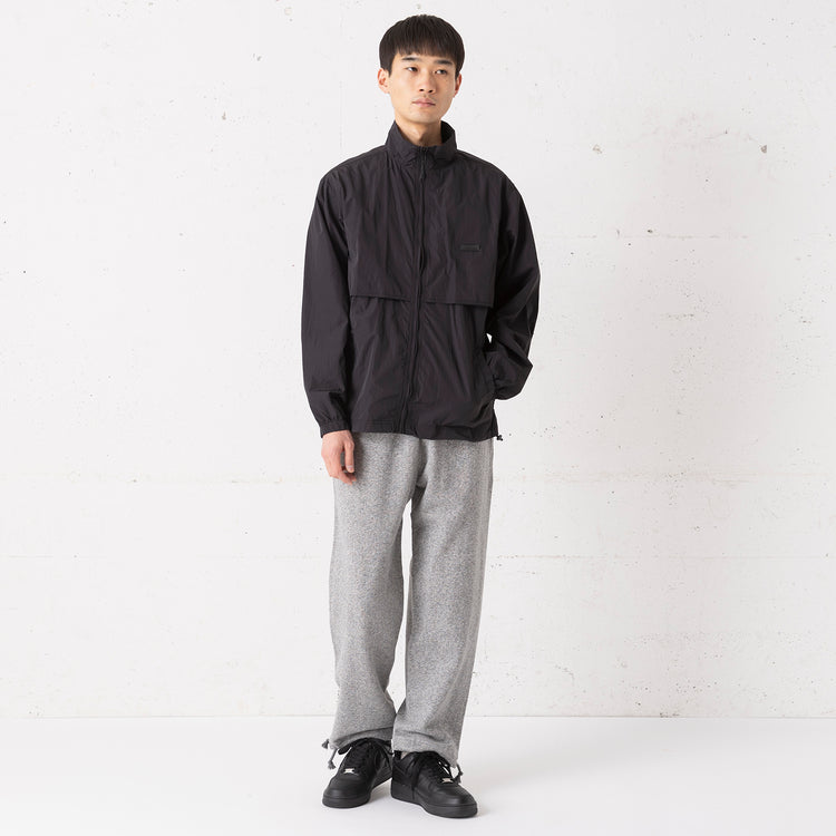 着用サイズ L(身長180cm / 60kg)