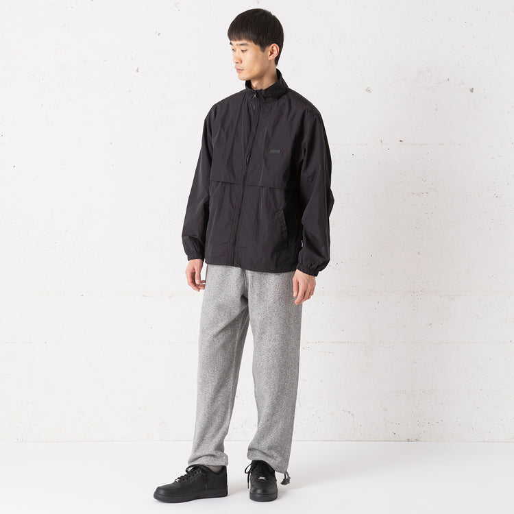 着用サイズ L(身長180cm / 60kg)