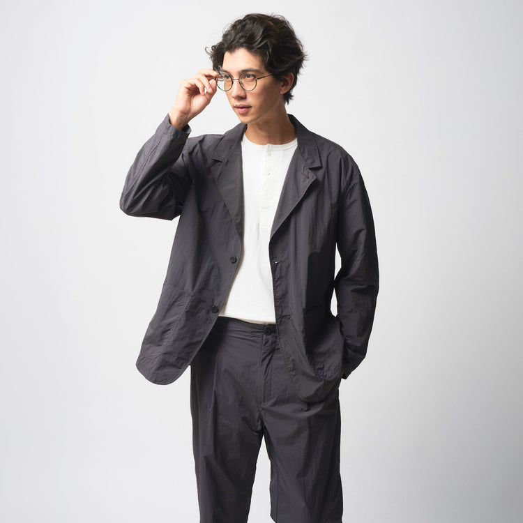 着用サイズL (モデル身長185cm)