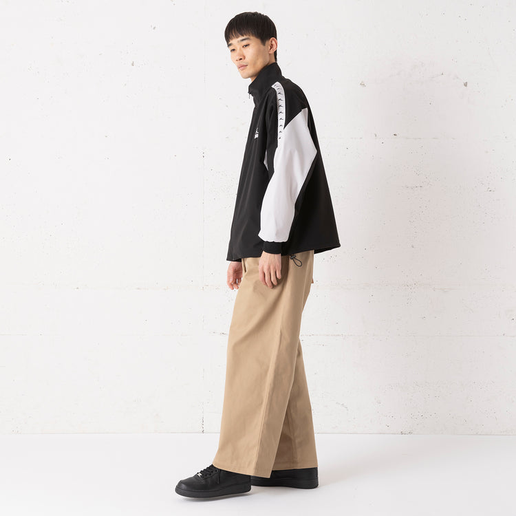 着用サイズ L(身長180cm / 60kg)