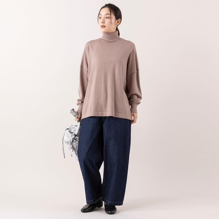モデル身長163cm,HEAVENLYのAcrylic Wool Knit Turtleneck Pullover|HEAVENLYの10oz Denim Curved Pants|CIEのTENDER MINI SHOULDER|facciamoのMeringa(メリンガ),https://market.e-begin.jp/products/dlt_hvr1188s_lala|https://market.e-begin.jp/products/dlt_hvr0996s_lala|https://market.e-begin.jp/products/lia_cie1212s_lala|https://market.e-begin.jp/products/are_fac0636k_lala