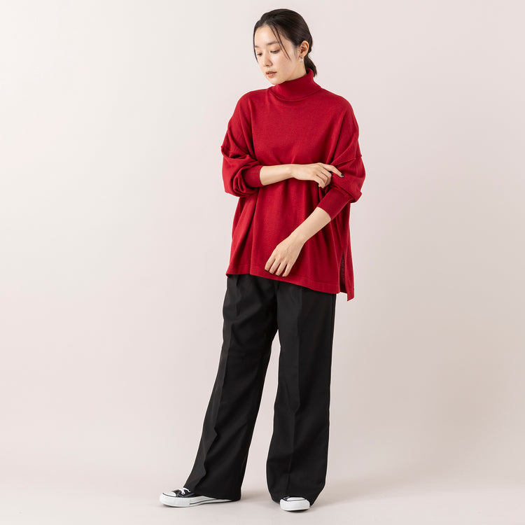 モデル身長163cm,HEAVENLYのAcrylic Wool Knit Turtleneck Pullover|Wranglerのタックフレアランチャーパンツ|NEI/NORのスクエアチャームピアス,https://market.e-begin.jp/products/dlt_hvr1188s_lala|https://market.e-begin.jp/products/edw_wrn1025p_lala|https://market.e-begin.jp/products/ris_ner0789s_lala