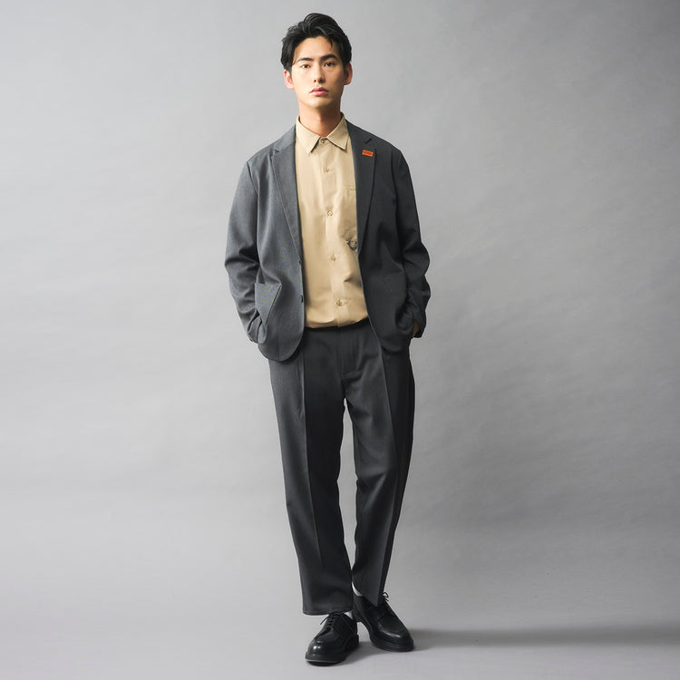 着用サイズL (モデル身長182cm)
