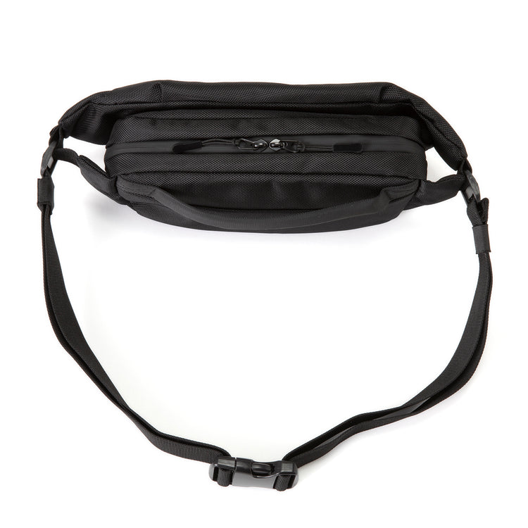 NoiR | ノアール Flask shoulder