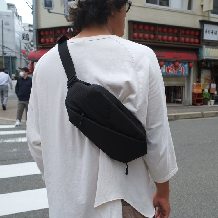 NoiR | ノアール　Flask shoulder