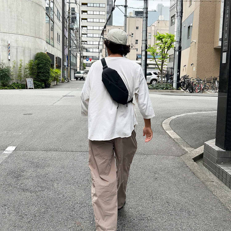 NoiR | ノアール Flask shoulder