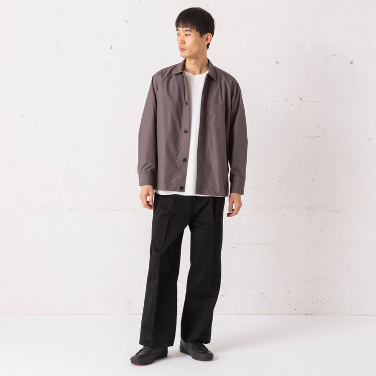 着用サイズ L(身長180cm / 60kg)