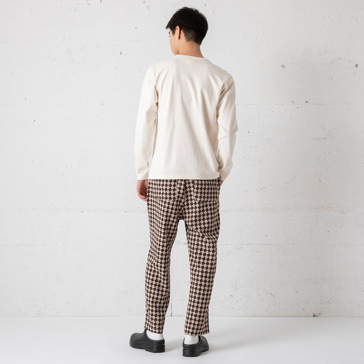 モデル着用サイズL (身長180cm)
