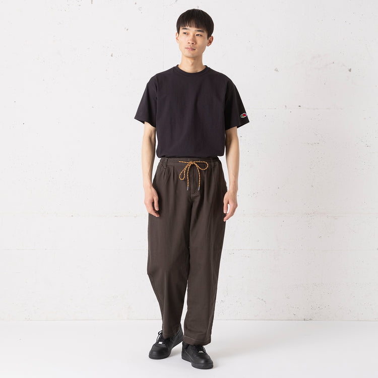 着用サイズ L(身長180cm / 60kg)