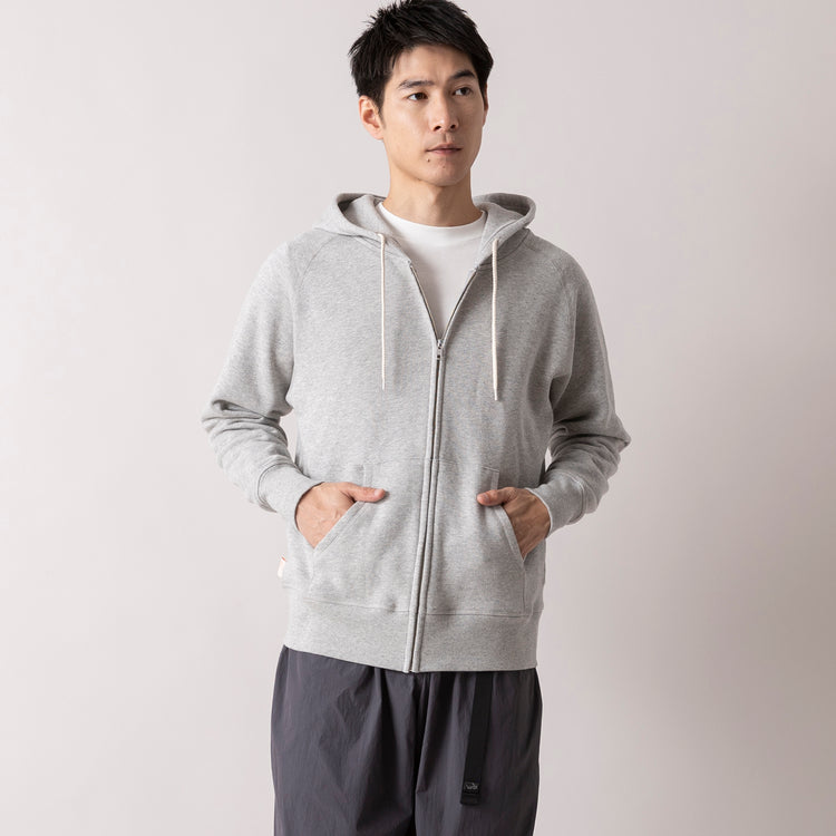 着用サイズM (モデル身長180cm)