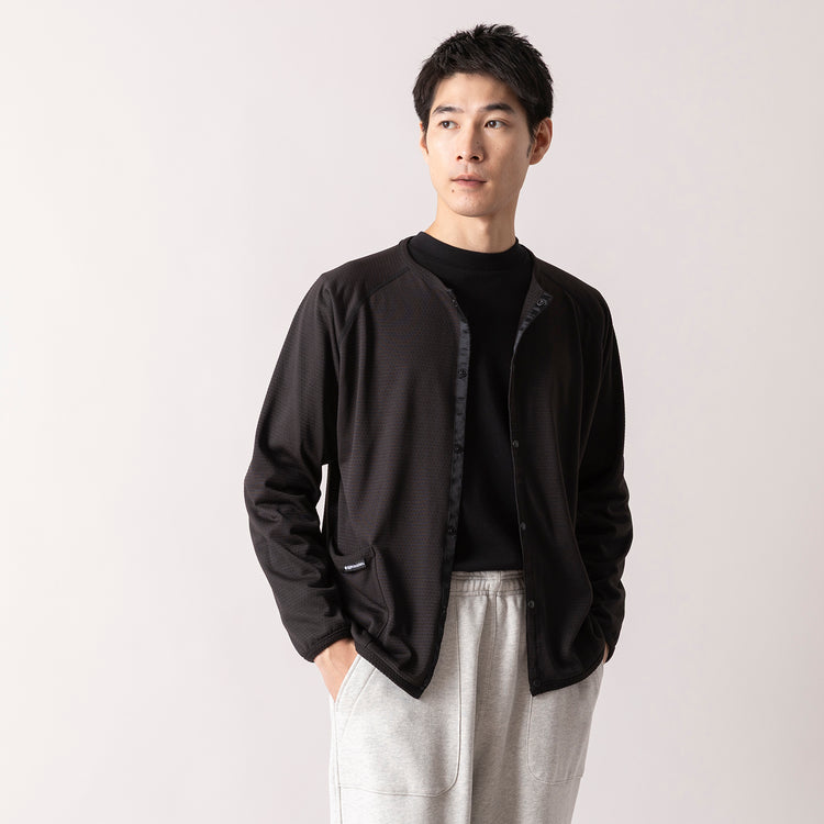 着用サイズM (モデル身長180cm)