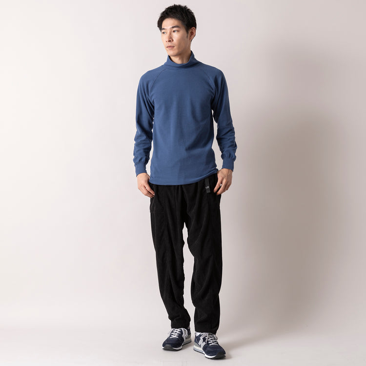着用サイズM (モデル身長180cm)