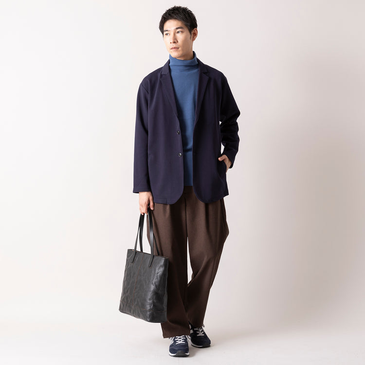着用サイズM (モデル身長180cm)