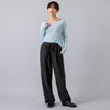 モデル身長163cm,RNA-Nのプレーティングパンツ|GLENFIELDのシャークソールビジネスサンダル|in moodのBABY PEARL -CHOKER,https://market.e-begin.jp/products/tky_rnn0004r_lala|https://market.e-begin.jp/products/jal_gfd0392q_lala|https://market.e-begin.jp/products/inm_inm0557o_lala