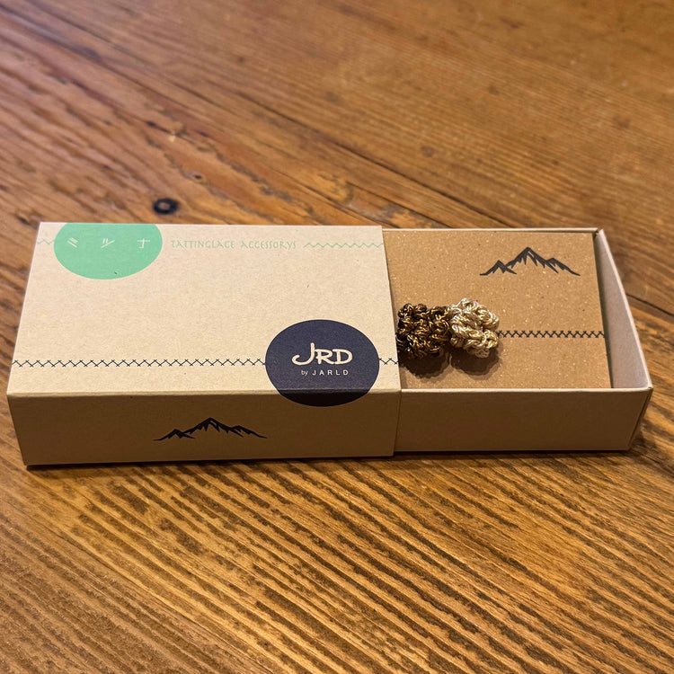 JRD by JARLD | ジェイアールディー バイ ジャールド JRD x ミツナ パラコードブローチ