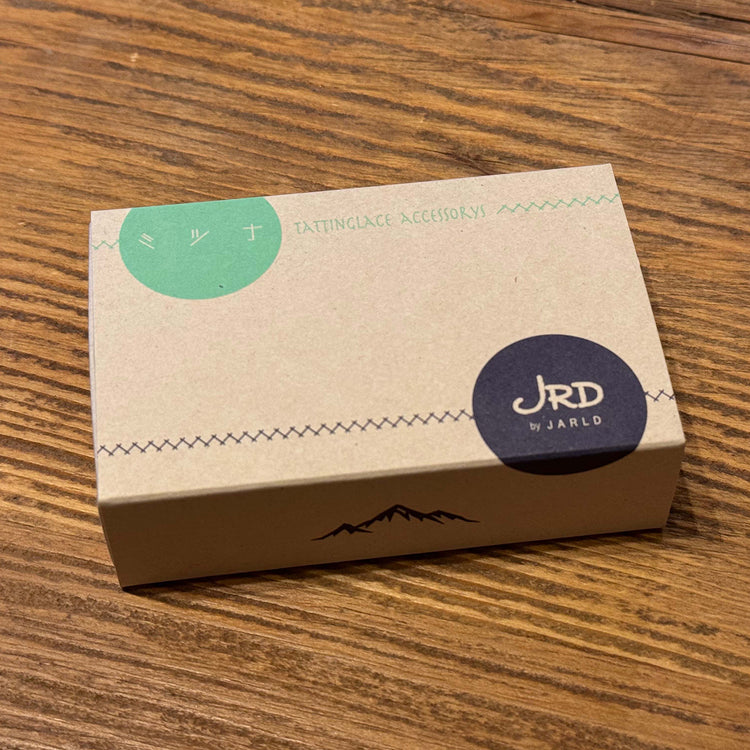 JRD by JARLD | ジェイアールディー バイ ジャールド JRD x ミツナ パラコードブローチ