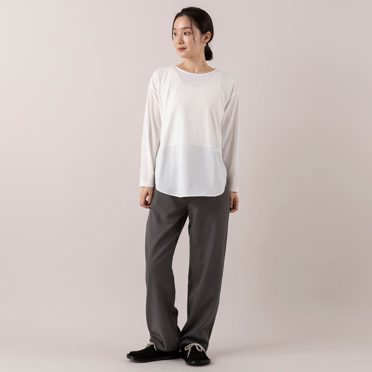 モデル身長163cm,LE MELANGEの裾切り替えレイヤードインナー|UNIVERSAL OVERALLのオンオフ使えるハンサムパンツ|DiuのHortensia|NEI/NORのスクエアチャームピアス,https://market.e-begin.jp/products/inf_lem1170s_lala|https://market.e-begin.jp/products/dre_uni0211s_lala|https://market.e-begin.jp/products/cil_diu1166s_lala|https://market.e-begin.jp/products/ris_ner0789s_lala