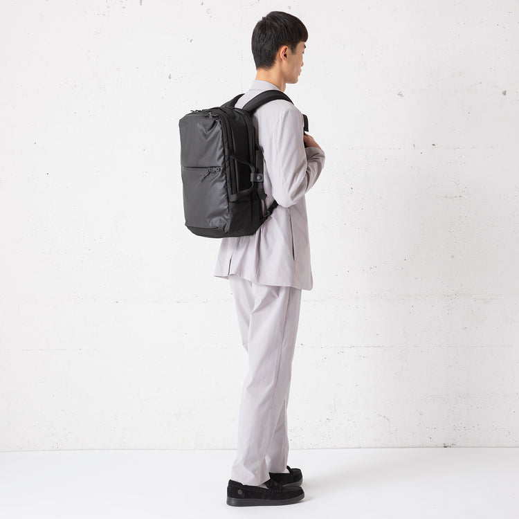 BLACK EMBER | ブラックエンバー RECTANGLE-2WAY-PACK (JAPAN LIMITED)