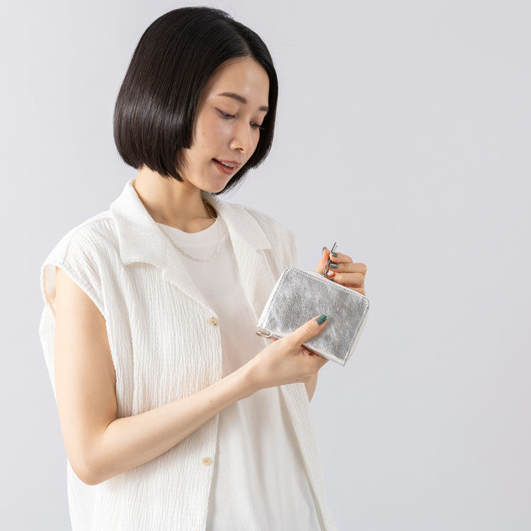 Creed | クリード SILVER RFミドルウォレット