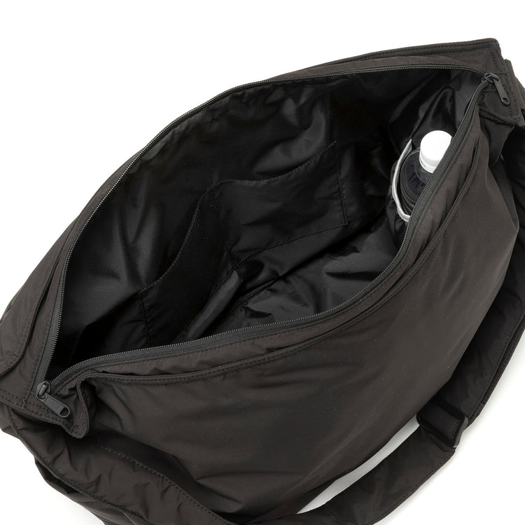 SML | エスエムエル HELMET SHOULDER BAG L