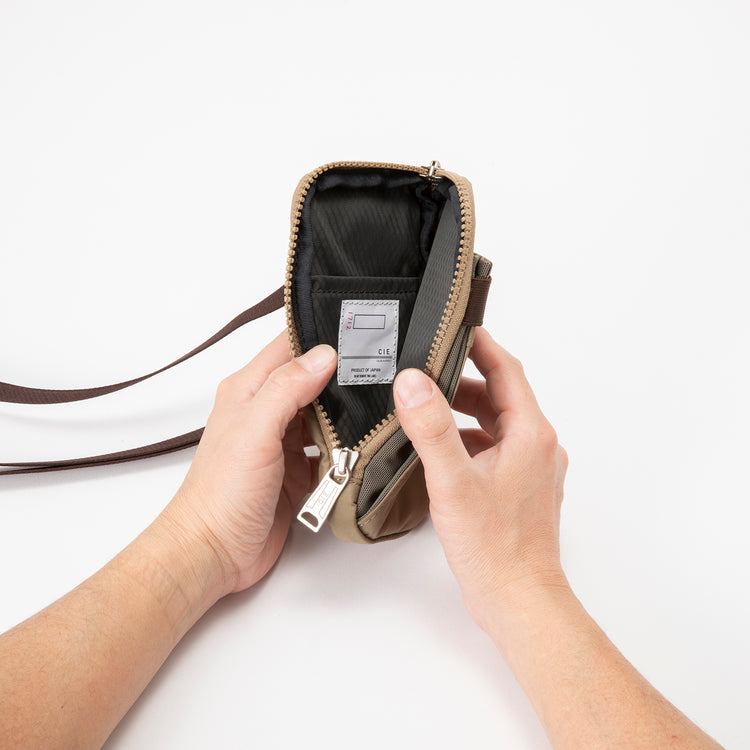 CIE | シー FLOW NECK POUCH
