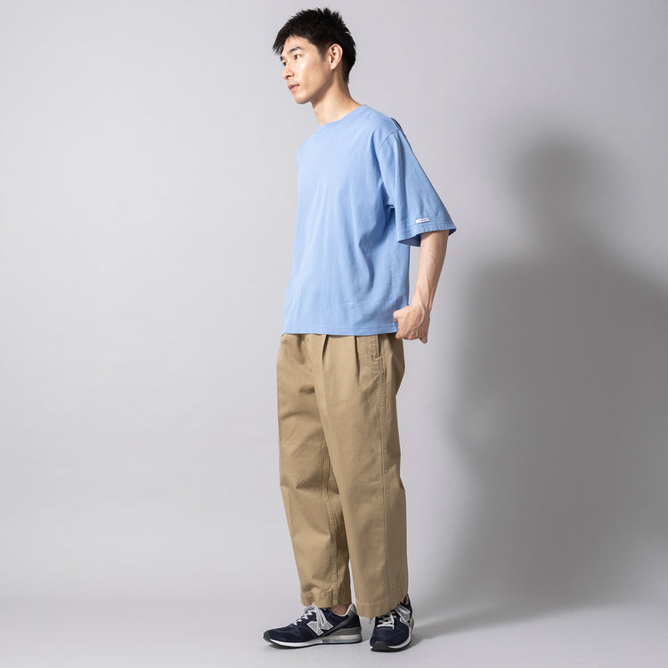 着用サイズ 4(身長180cm)
