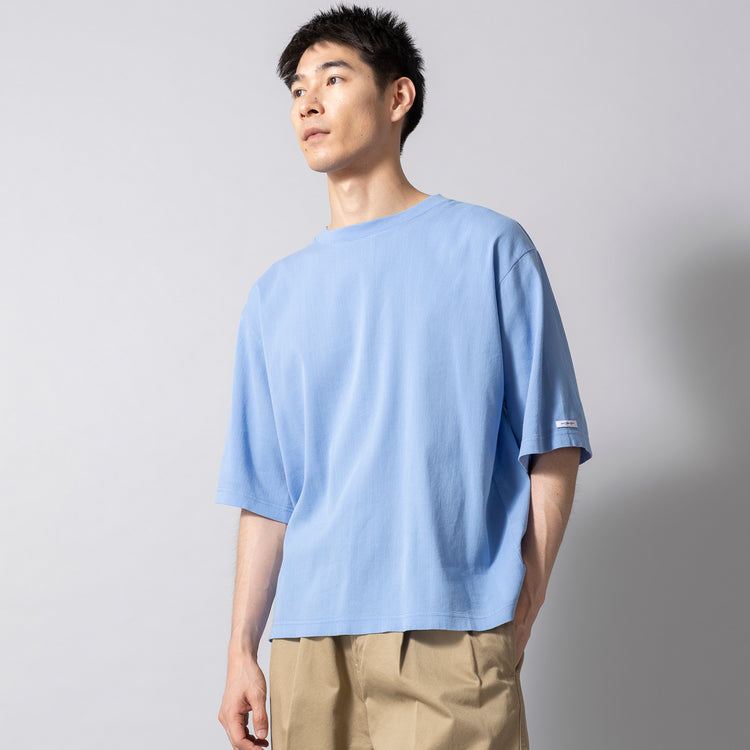 着用サイズ 4(身長180cm)