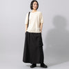 BLACKカラースカートのみ着用 (モデル身長165cm)