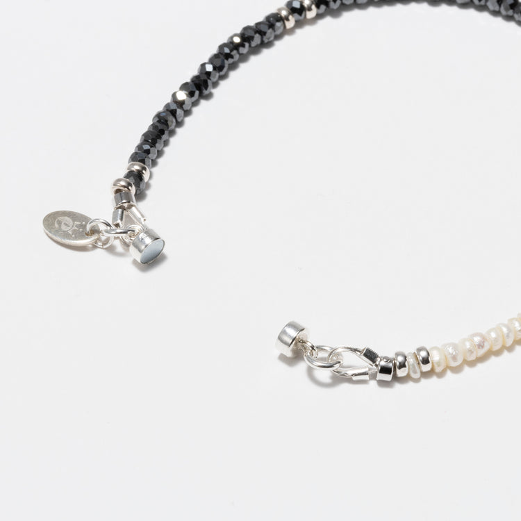 esperanto | エスペラント Begin別注 ヘマタイト×淡水パールグッドラックブレス