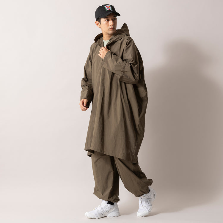 モデル身長180cm (Lサイズ着用)