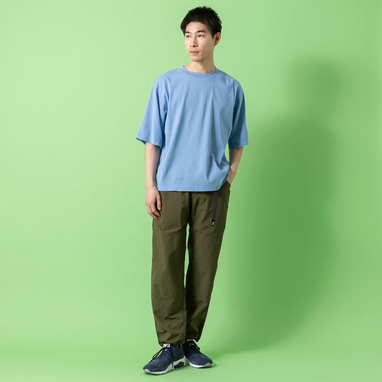 着用サイズ 4(身長180cm)