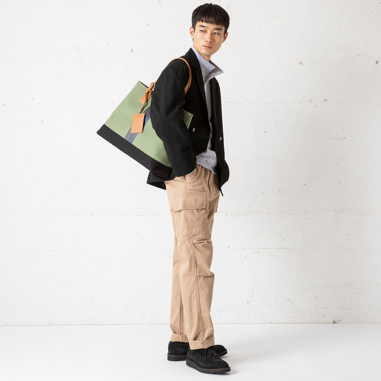 ETELA | エテラ エクストララージトートバッグ(CENTER TWOTONE PRINT)