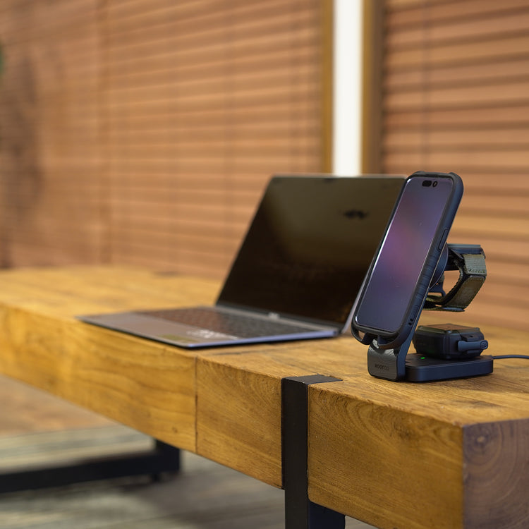 ROOT CO. | ルート PLAY EZ Fold - 3 in 1 Mag Safe Charging Station (ブラック)