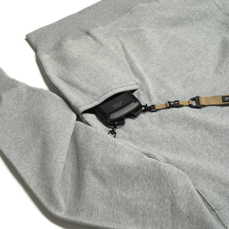 ROOT CO. | ルート PLAY UTILITY BACK POCKET Logo Crewneck Sweat 2024