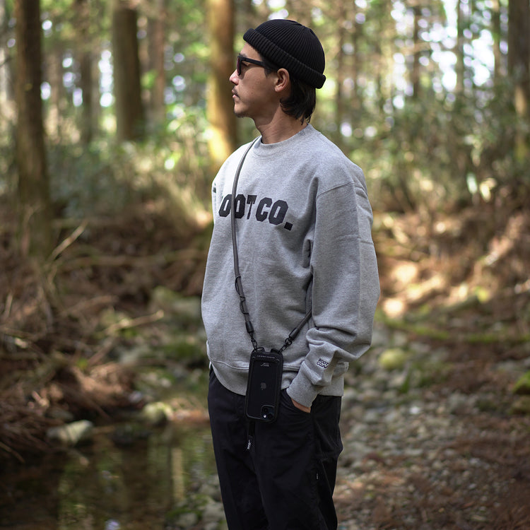 ROOT CO. | ルート PLAY UTILITY BACK POCKET Logo Crewneck Sweat 2024