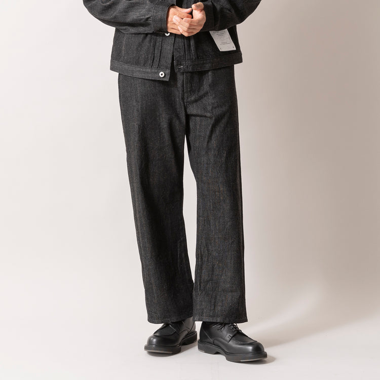 モデル身長180cm