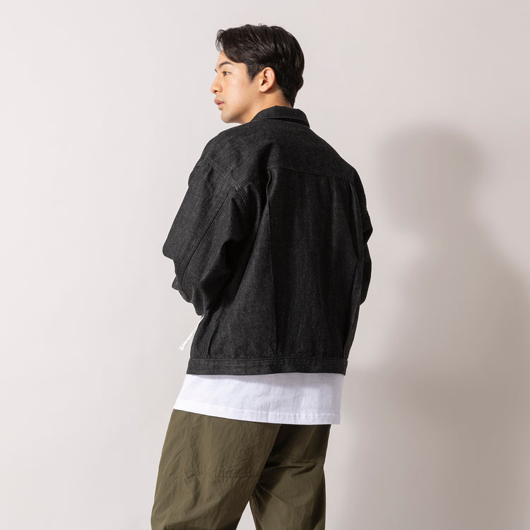 モデル身長180cm