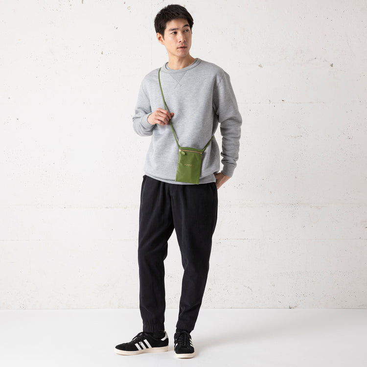 SiiLo | シーロ Word Phone Shoulder Bag