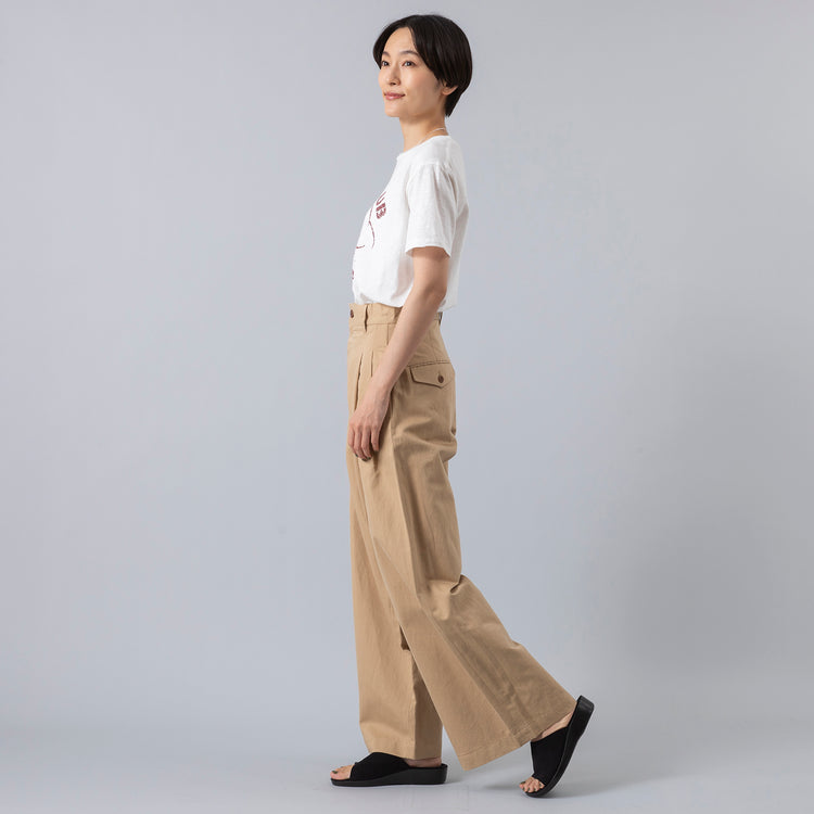 着用サイズM (モデル身長163cm),WA.CLOTH® ESSENTIALのWomen's LIGHT CHINO TROUSERS|HEPサンダル|in moodのLIGHT -NECKLACE,https://market.e-begin.jp/products/mif_wae0047p_lala|https://market.e-begin.jp/products/hep_hep0762o_lala|https://market.e-begin.jp/products/inm_inm0560o_lala