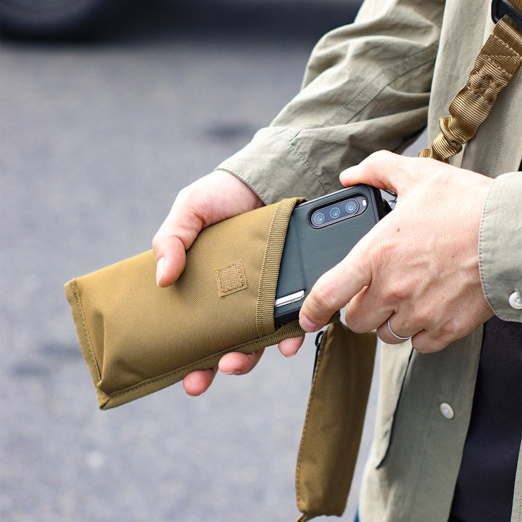 POST GENERAL | ポストジェネラル SLING PHONE&COIN POUCH