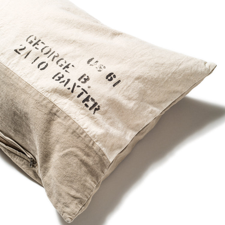 BasShu | バッシュ　Long Feather Cushion