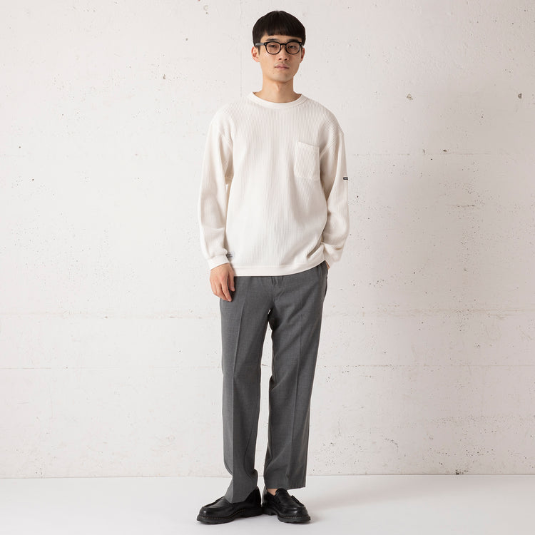 サイズL(身長180cm / 60kg)