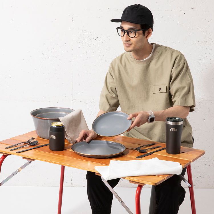 Barebones Living | ベアボーンズリビング エナメル8インチサラダプレート2枚セット (SLATE GRAY)