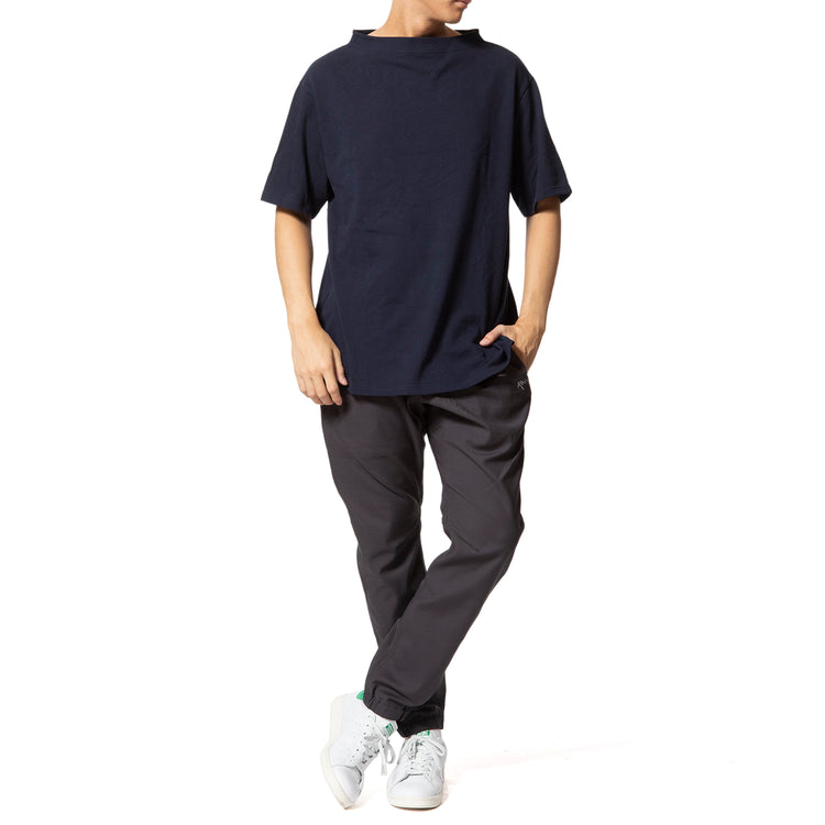 着用サイズ2 (身長178cm / 59kg)
