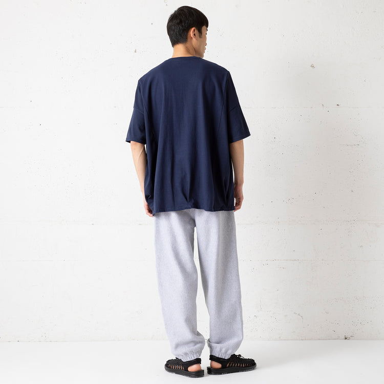 モデル 身長180cm / 60kg