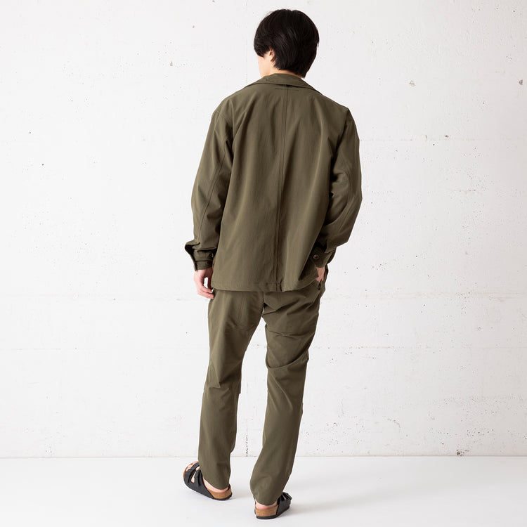 着用サイズ L(身長178cm)