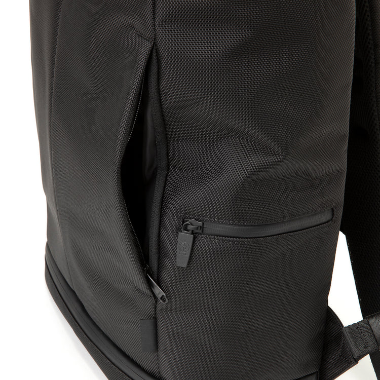 SML | エスエムエル COMMUTER PACK