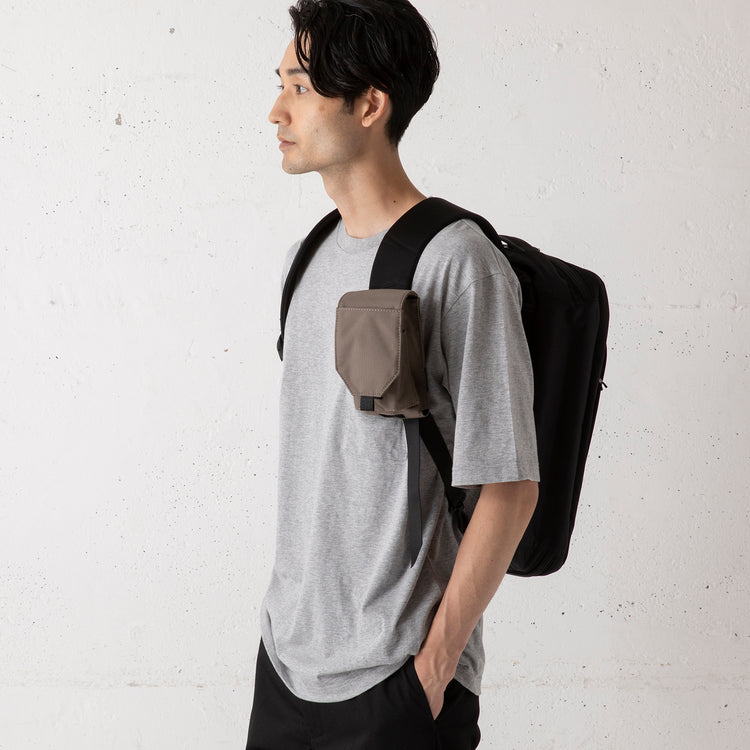 SML | エスエムエル MOBILE POUCH